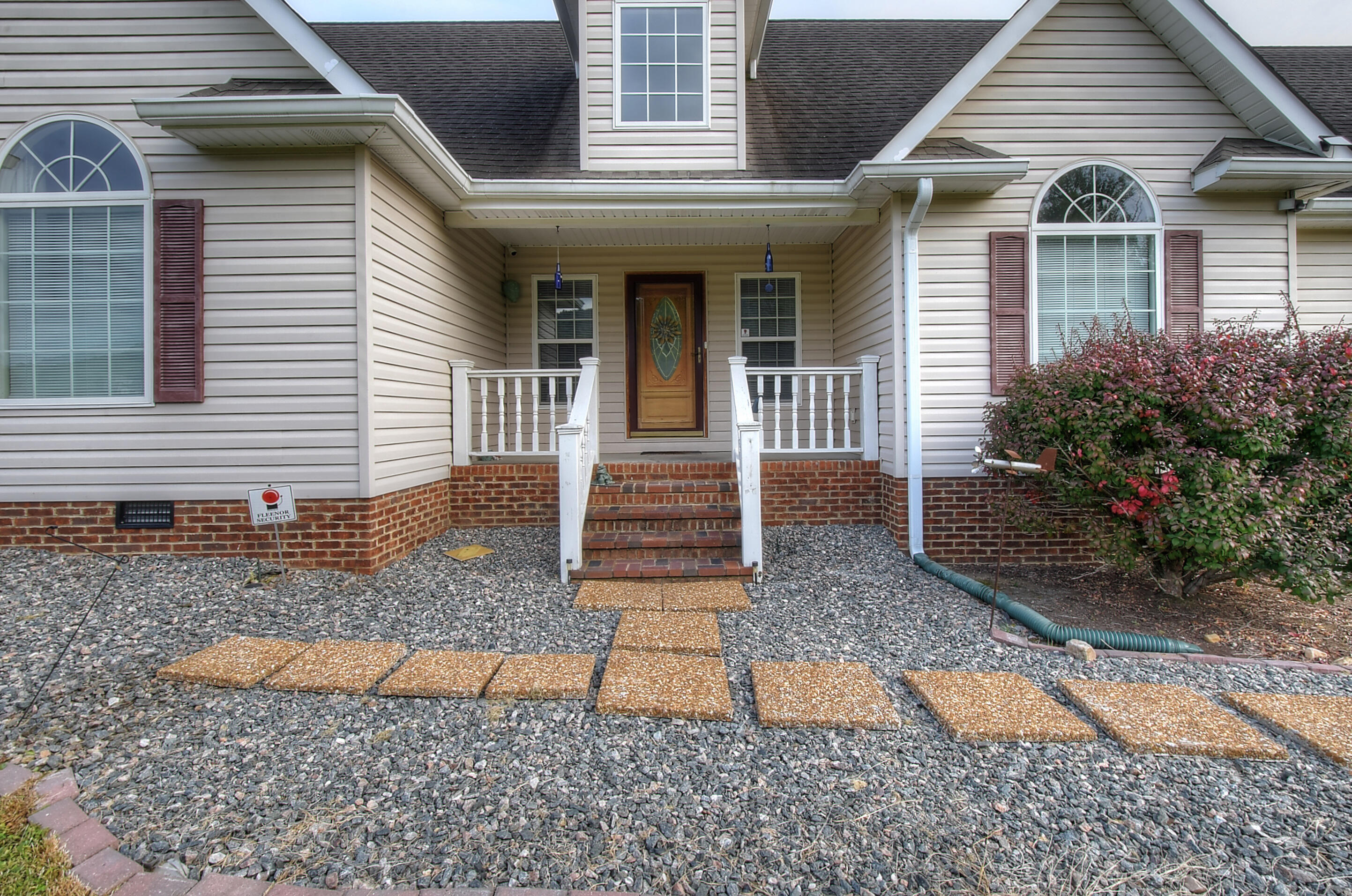 580 Doeville Road Butler, TN 37640 - Photo 9 of 51 580 doeville road butler, tn 37640 (9)