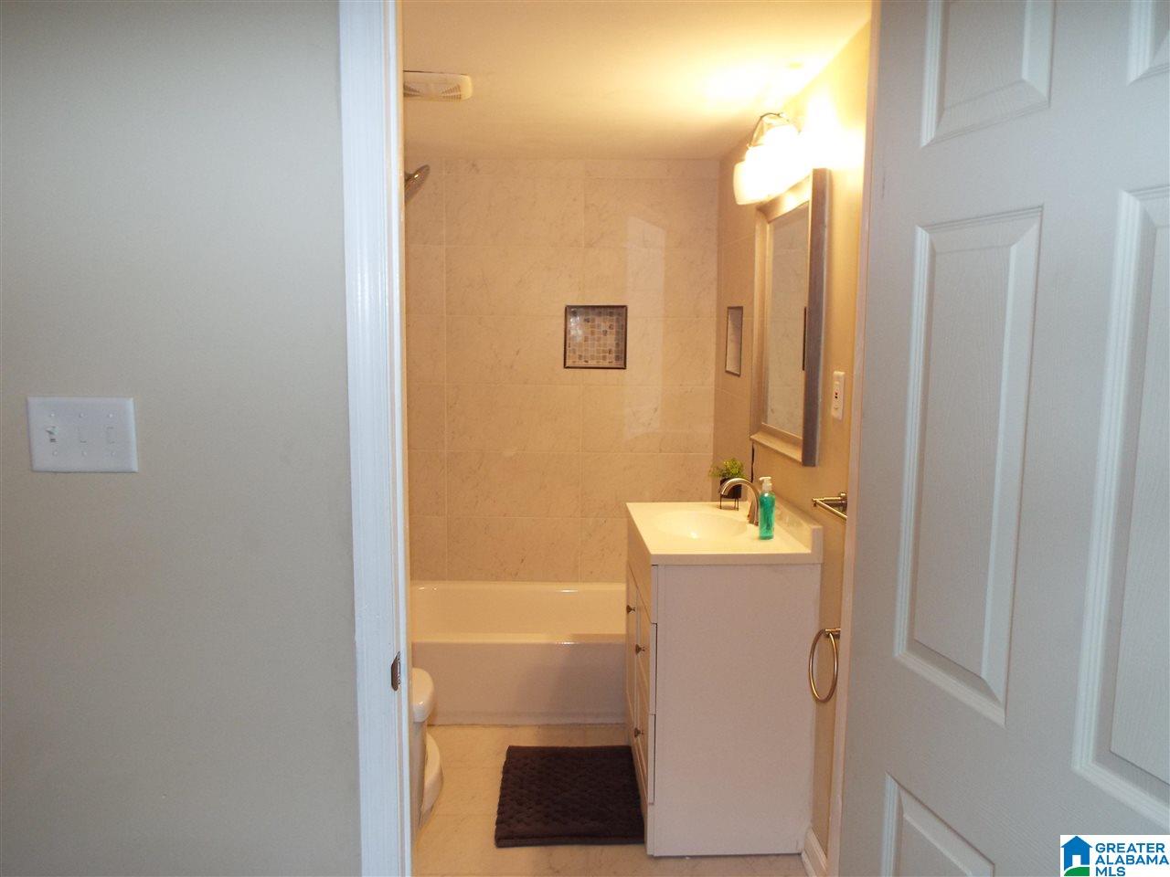 3920 Todd Avenue Southwest Birmingham, AL 35221 - Photo 12 of 24