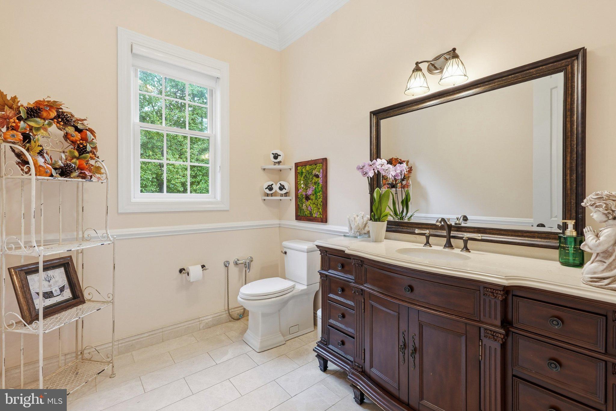 8535 Edenton Road Fulton, MD 20759 - Photo 14 of 58 Main level half bathroom