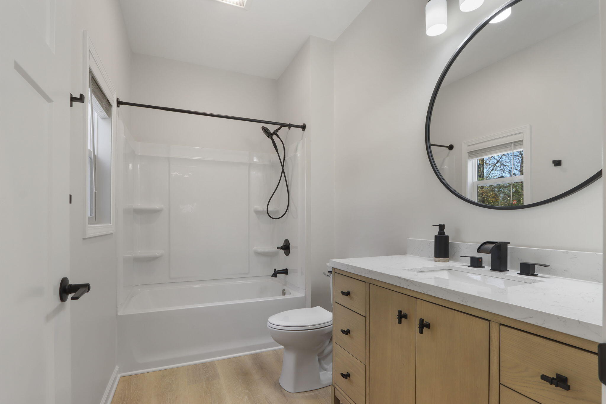 N6620 Forest Road Sugar Creek, WI 53121 - Photo 27 of 38 Main bath