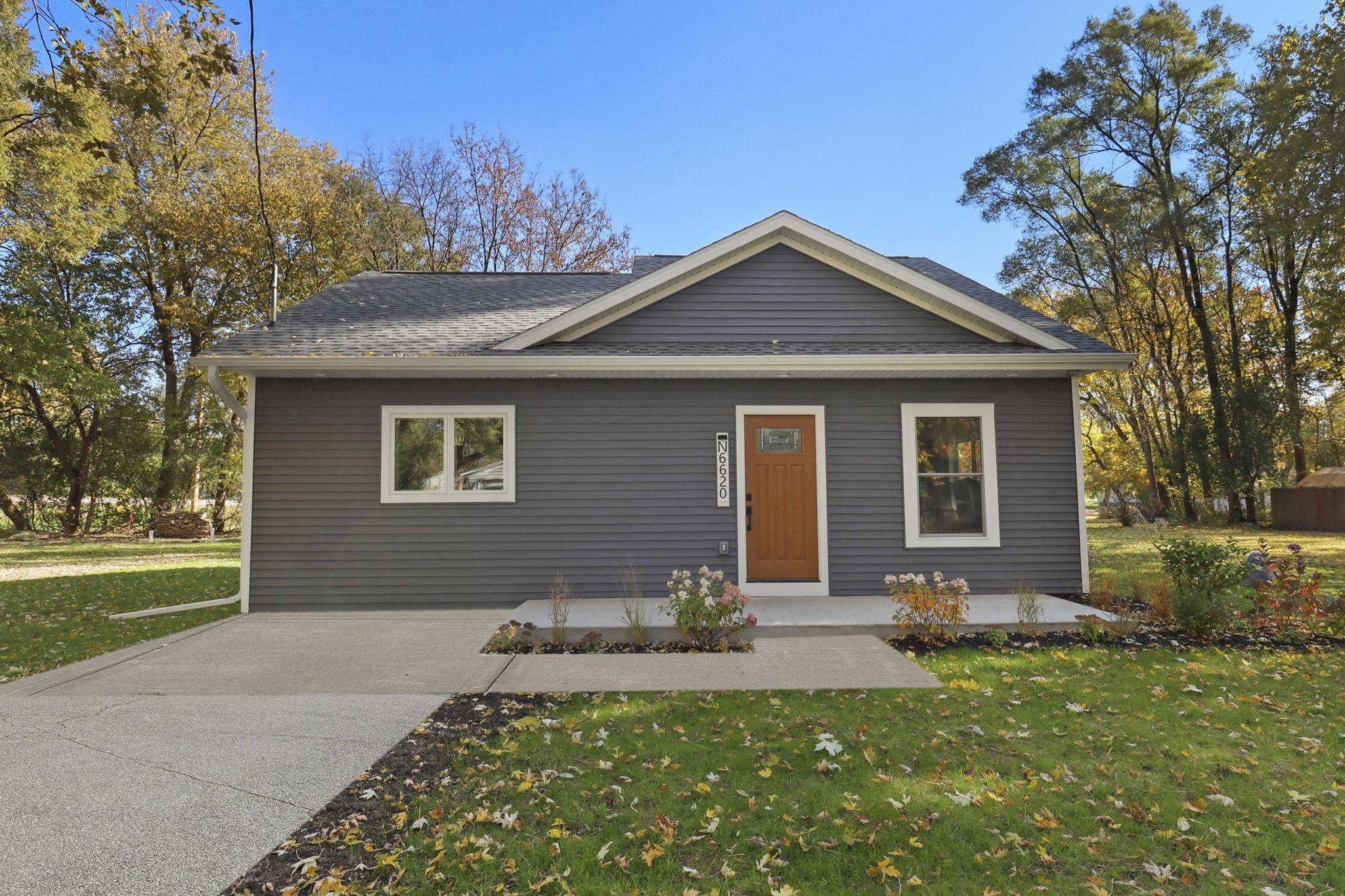 N6620 Forest Road Sugar Creek, WI 53121 - Photo 2 of 38 3-web-or-mls-N6620_Forest_Rd,_Elkhorn,_W