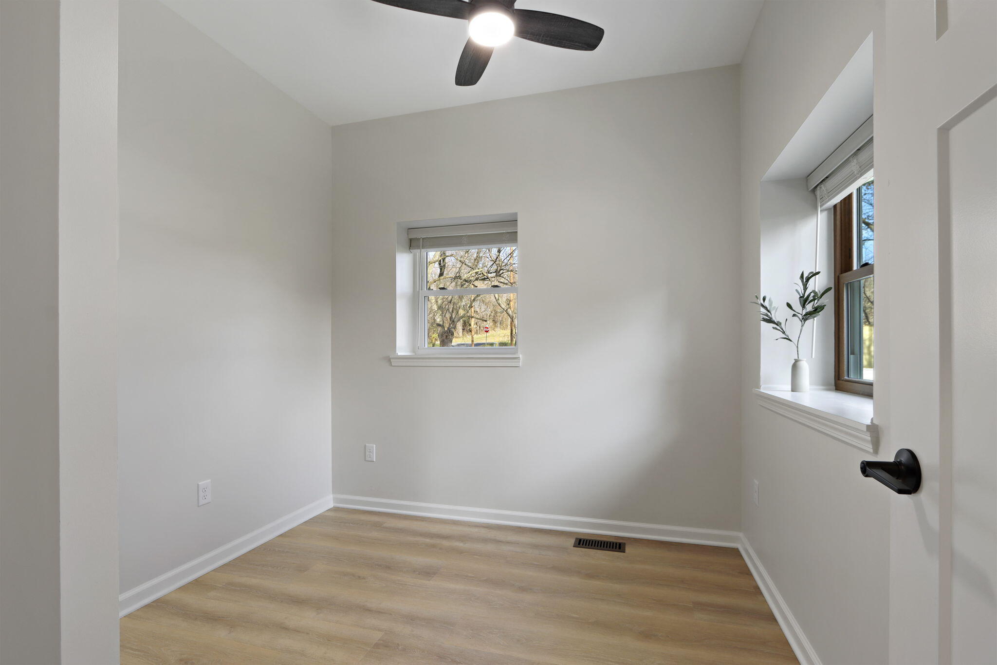 N6620 Forest Road Sugar Creek, WI 53121 - Photo 30 of 38 flex room