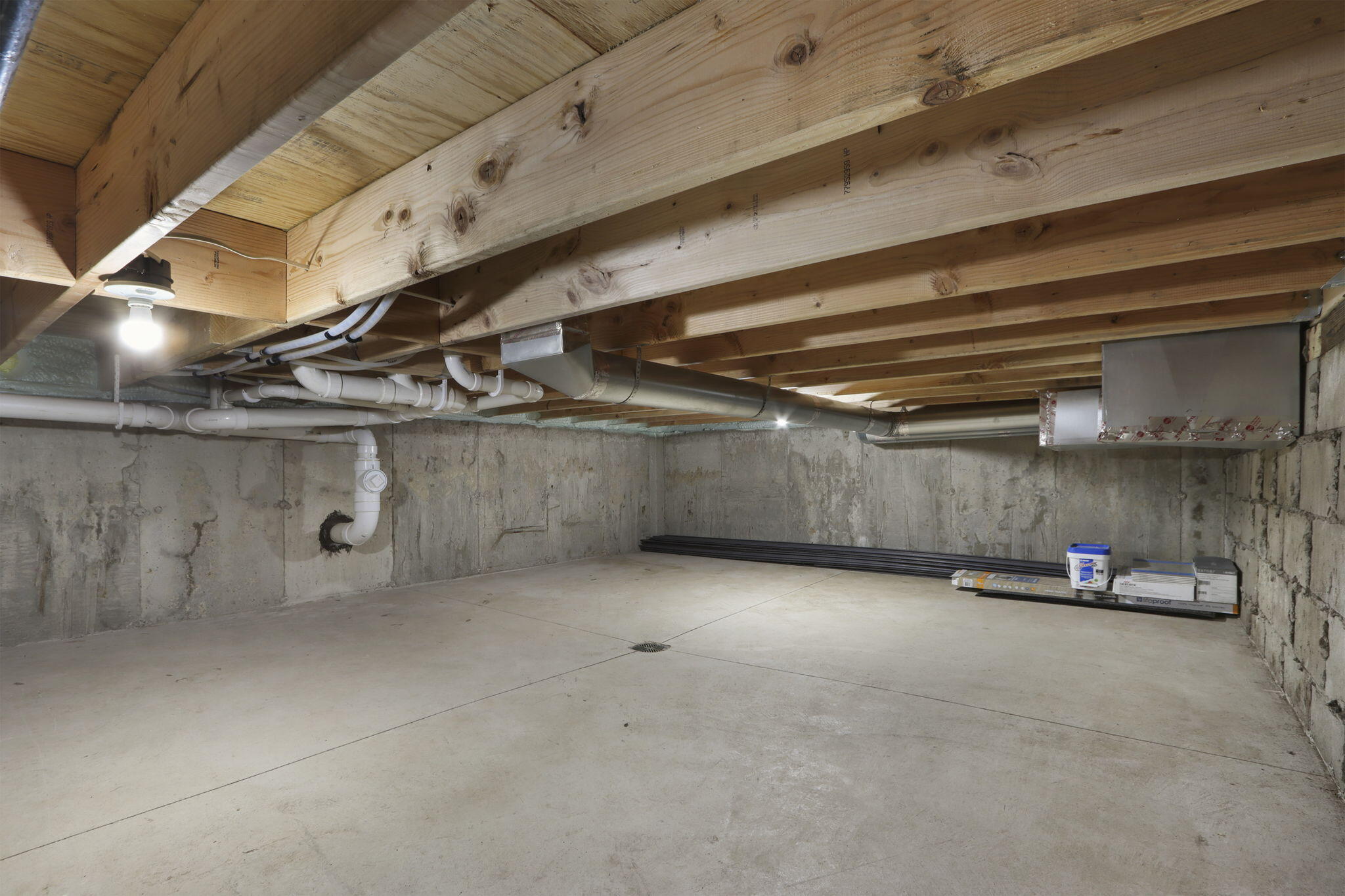 N6620 Forest Road Sugar Creek, WI 53121 - Photo 34 of 38 new huge crawl for storage