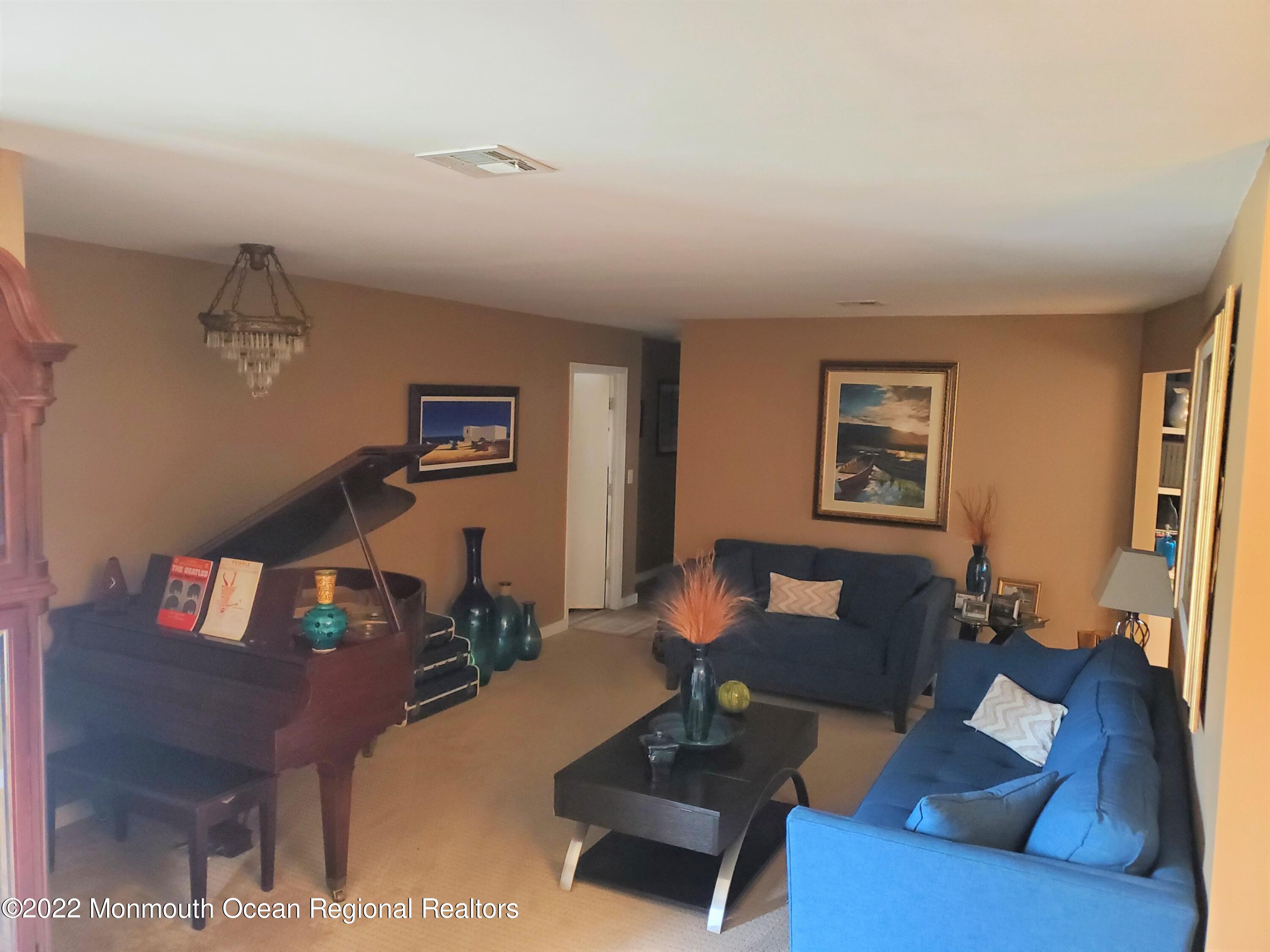 117 Meadowbrook Road Brick, NJ 08723 - Photo 2 of 18 Living Room