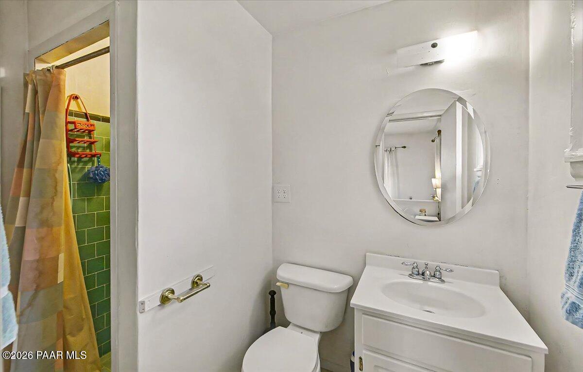 554 Roma Avenue Prescott, AZ 86301 - Photo 14 of 21 14-Bathroom