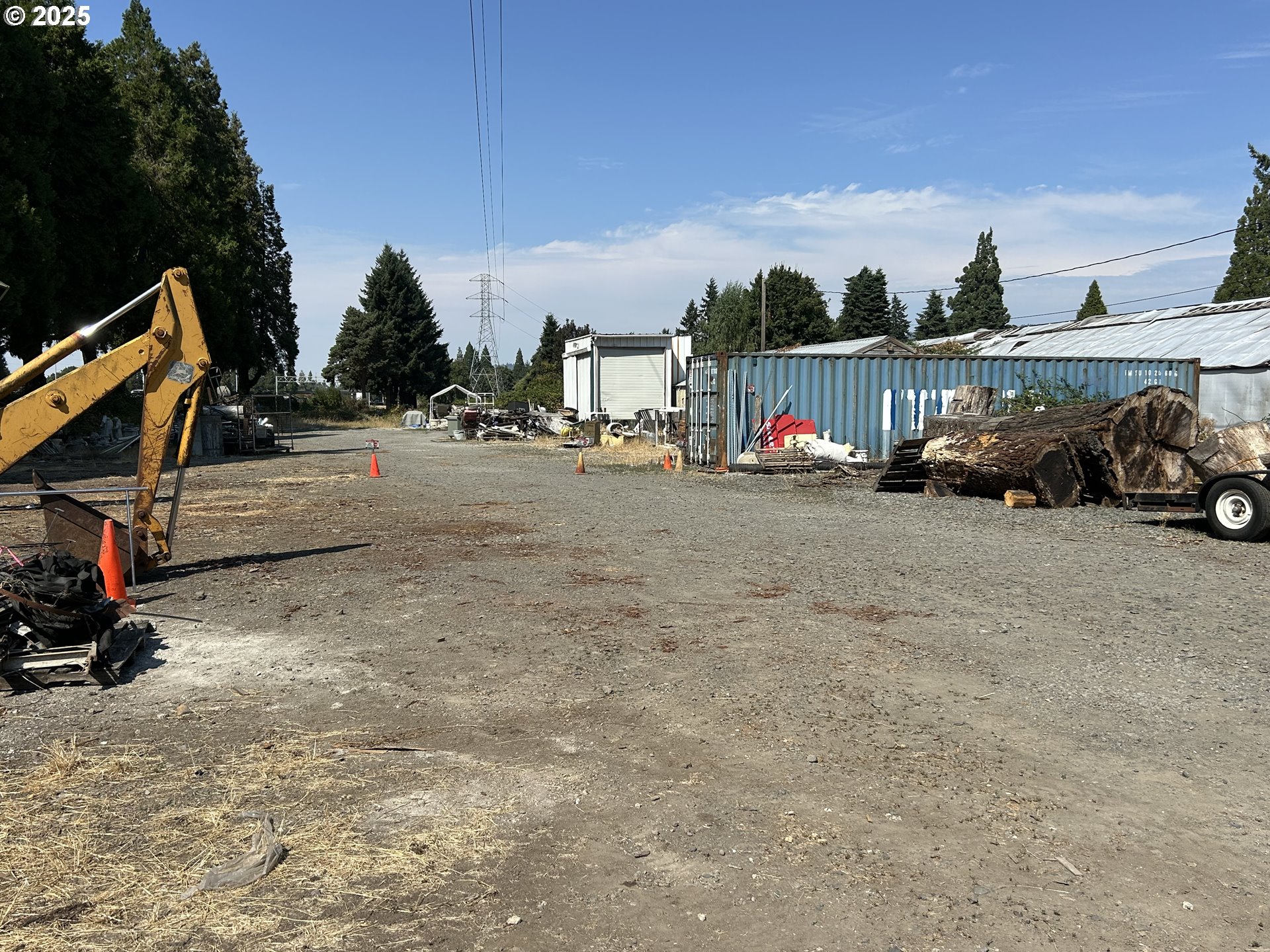 1130 Anderson Lane Springfield, OR 97477 - Photo 5 of 6 a view of parking