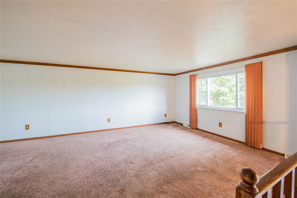 1079 O'Block Road Pittsburgh, PA 15239 - Photo 4 of 21 Gallery Image 4
