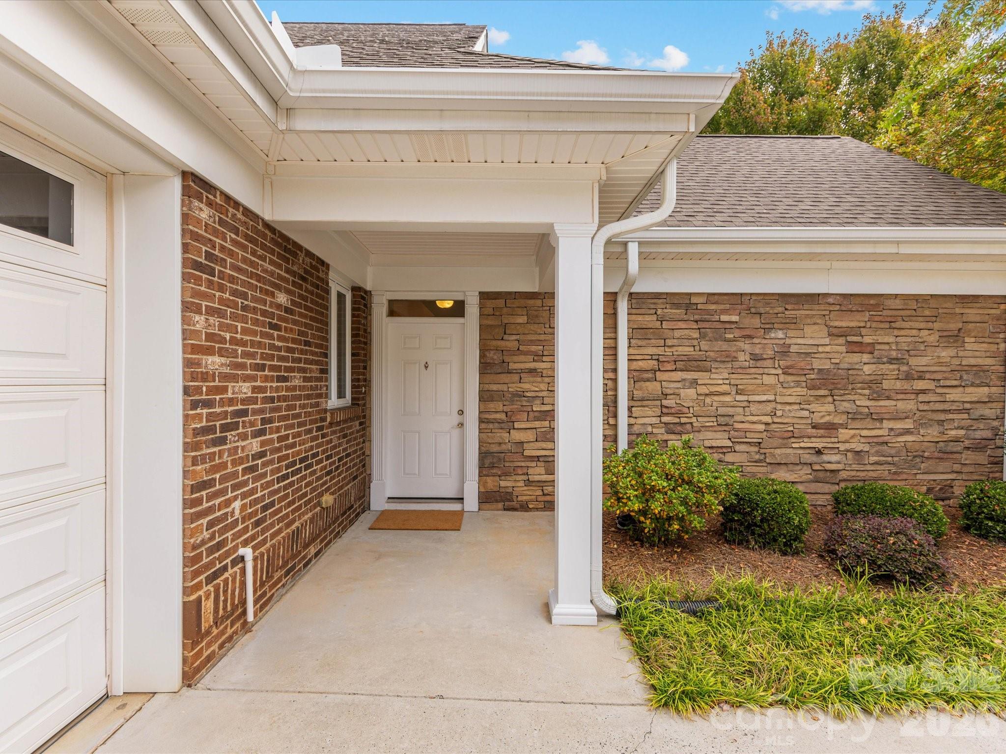 2963 Bellasera Way Matthews, NC 28105 - Photo 5 of 45 a view of outdoor space