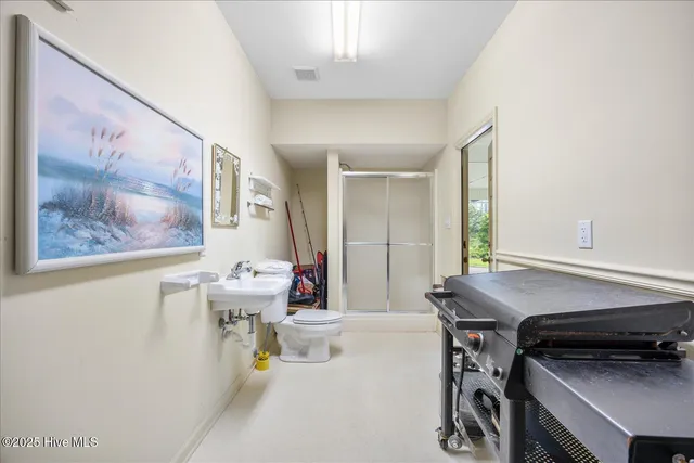 $2,675,000 | 6715 Ocean Drive, Emerald Isle, NC 28594