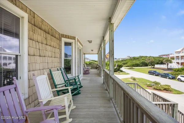 $2,599,000 | 6715 Ocean Drive, Emerald Isle, NC 28594