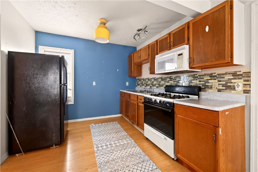 121 Benton Street Rochester, NY 14620 - Photo 8 of 13 Gallery Image 8