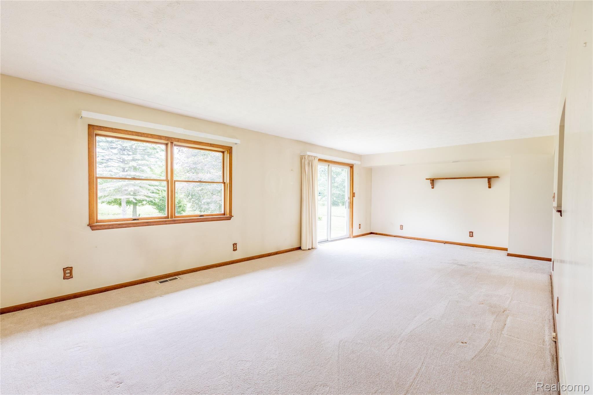 4560 Braun Road Saline, MI 48176 - Photo 12 of 40 4560 Braun, Saline (12 of 40).jpg