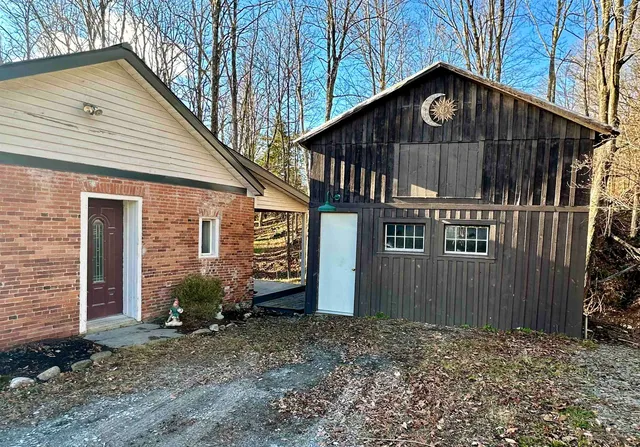 $259,900 | 47 Waite Hill Road, Pawlet, VT 05761
