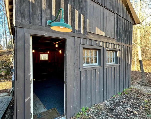 $259,900 | 47 Waite Hill Road, Pawlet, VT 05761