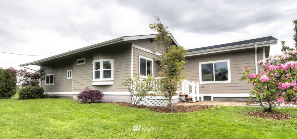 4184 Hoff Road Bellingham, WA 98225 - Photo 1 of 19