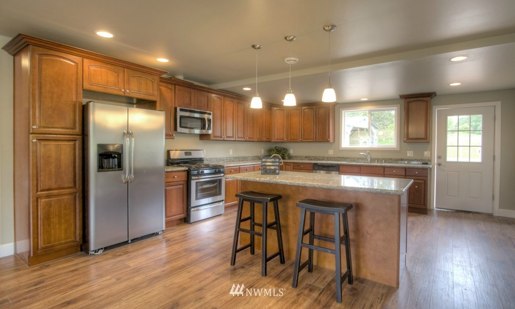 4184 Hoff Road Bellingham, WA 98225 - Photo 10 of 19