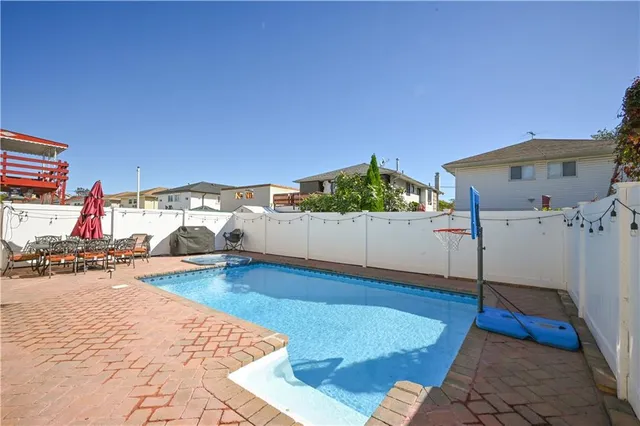 a view of a house with entertaining space