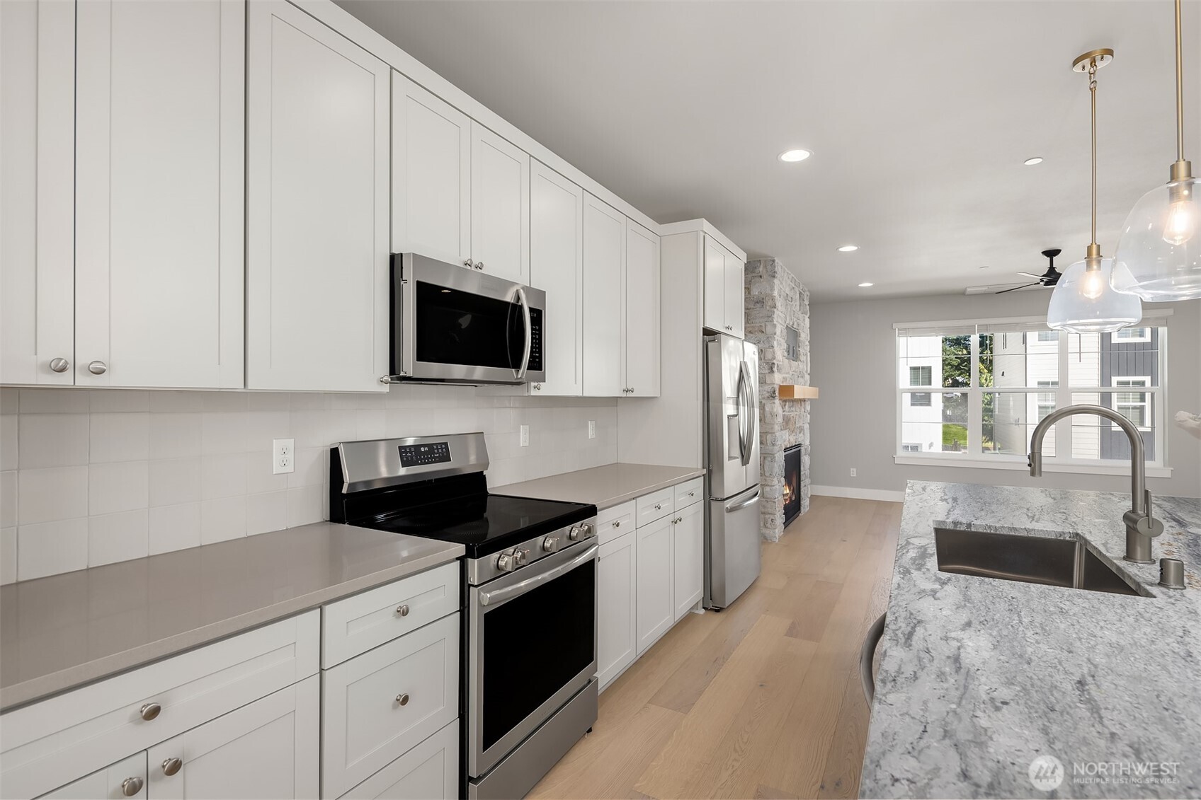 10 160th Place Southeast Bothell, WA 98012 - Photo 12 of 36 Gallery Image 12