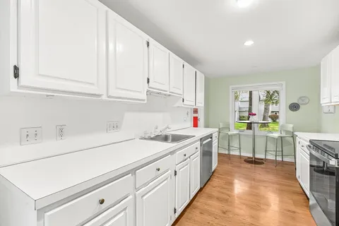 $699,000 | 12 Steepletree Lane, Unit 12, Wayland, MA 01778