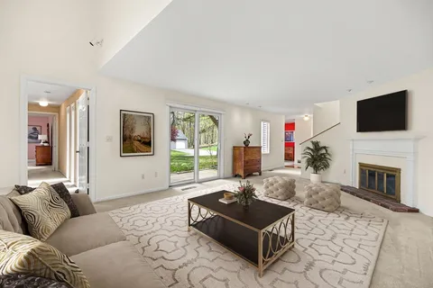 $699,000 | 12 Steepletree Lane, Unit 12, Wayland, MA 01778