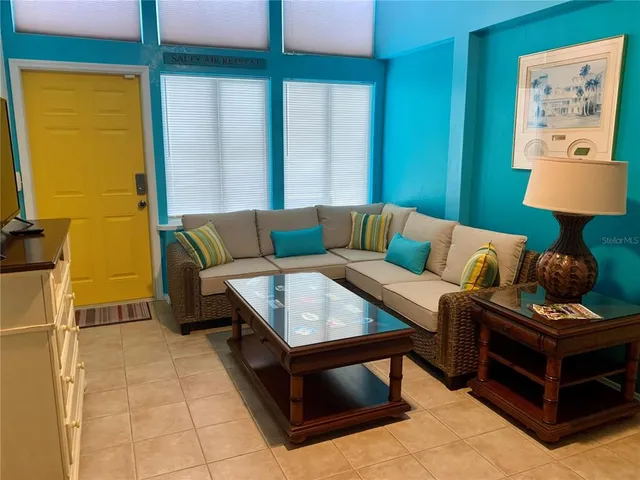 $7,900 | 813 North Atlantic Avenue, New Smyrna Beach, FL 32169