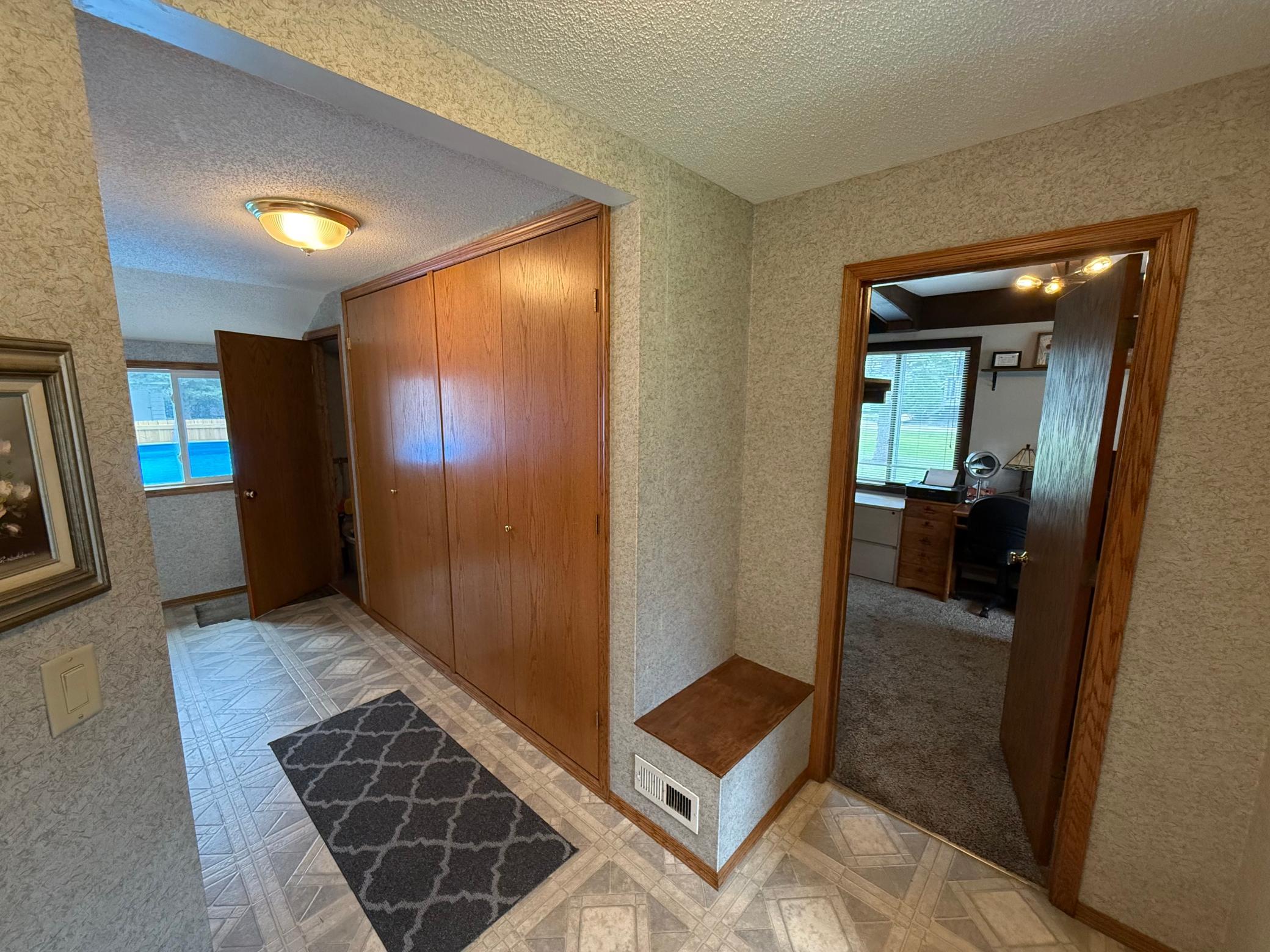 8408 Eastwood Road Mounds View, MN 55112 - Photo 11 of 47 Gallery Image 11