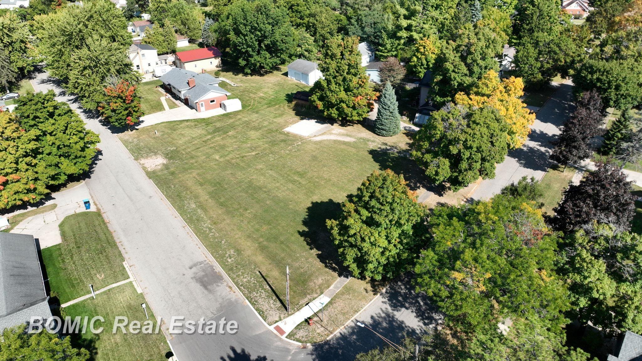 224 Prospect Street Vassar, MI 48768 - Photo 2 of 3