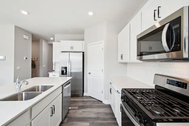 $425,000 | 480 Blueridge Street Southwest, Delano, MN 55328