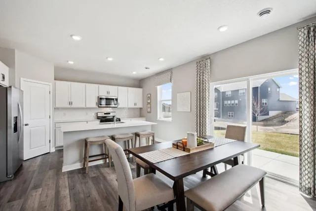 $425,000 | 480 Blueridge Street Southwest, Delano, MN 55328