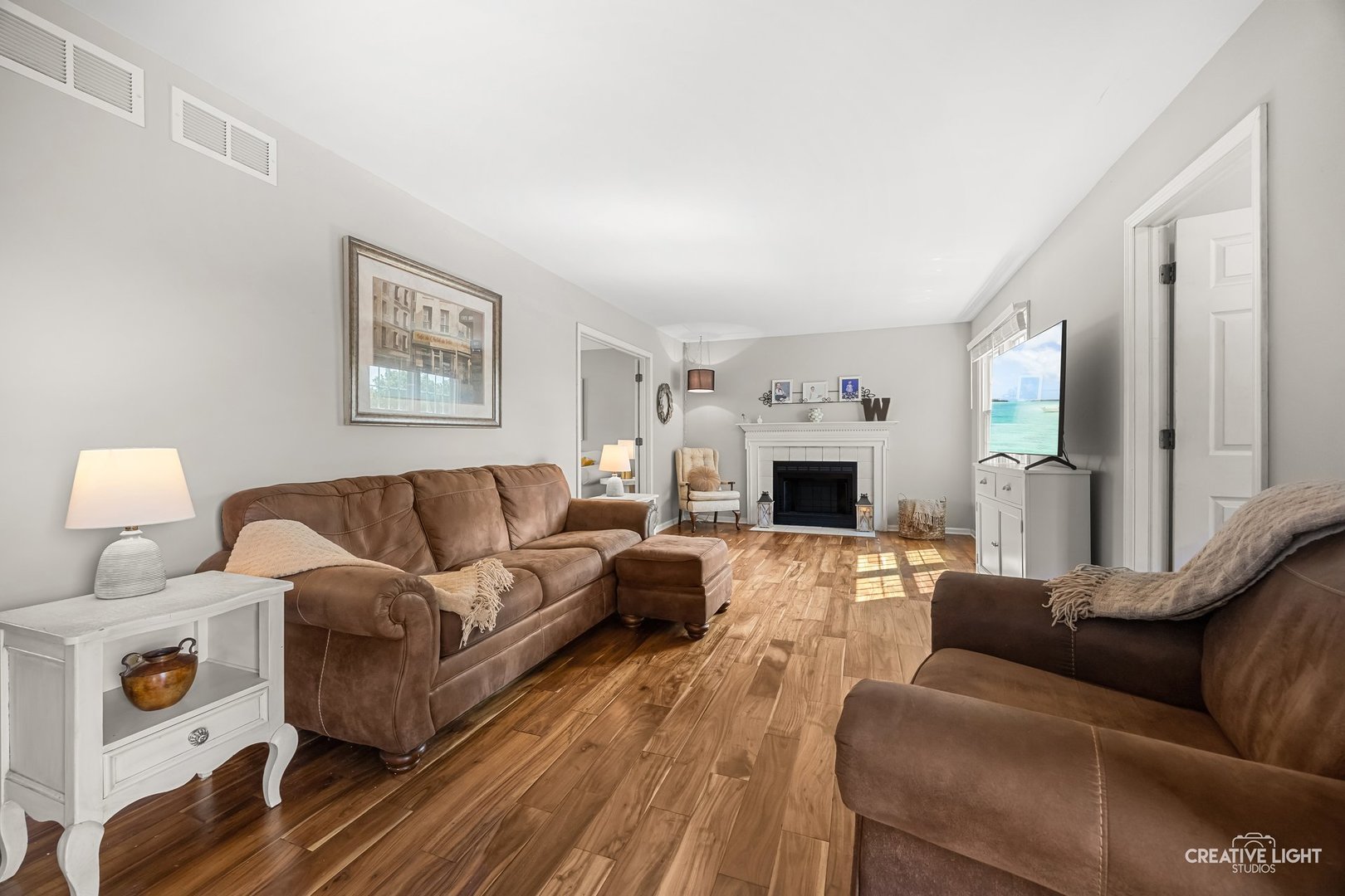 2303 Riverside Drive Plainfield, IL 60586 - Photo 7 of 54 Gallery Image 7