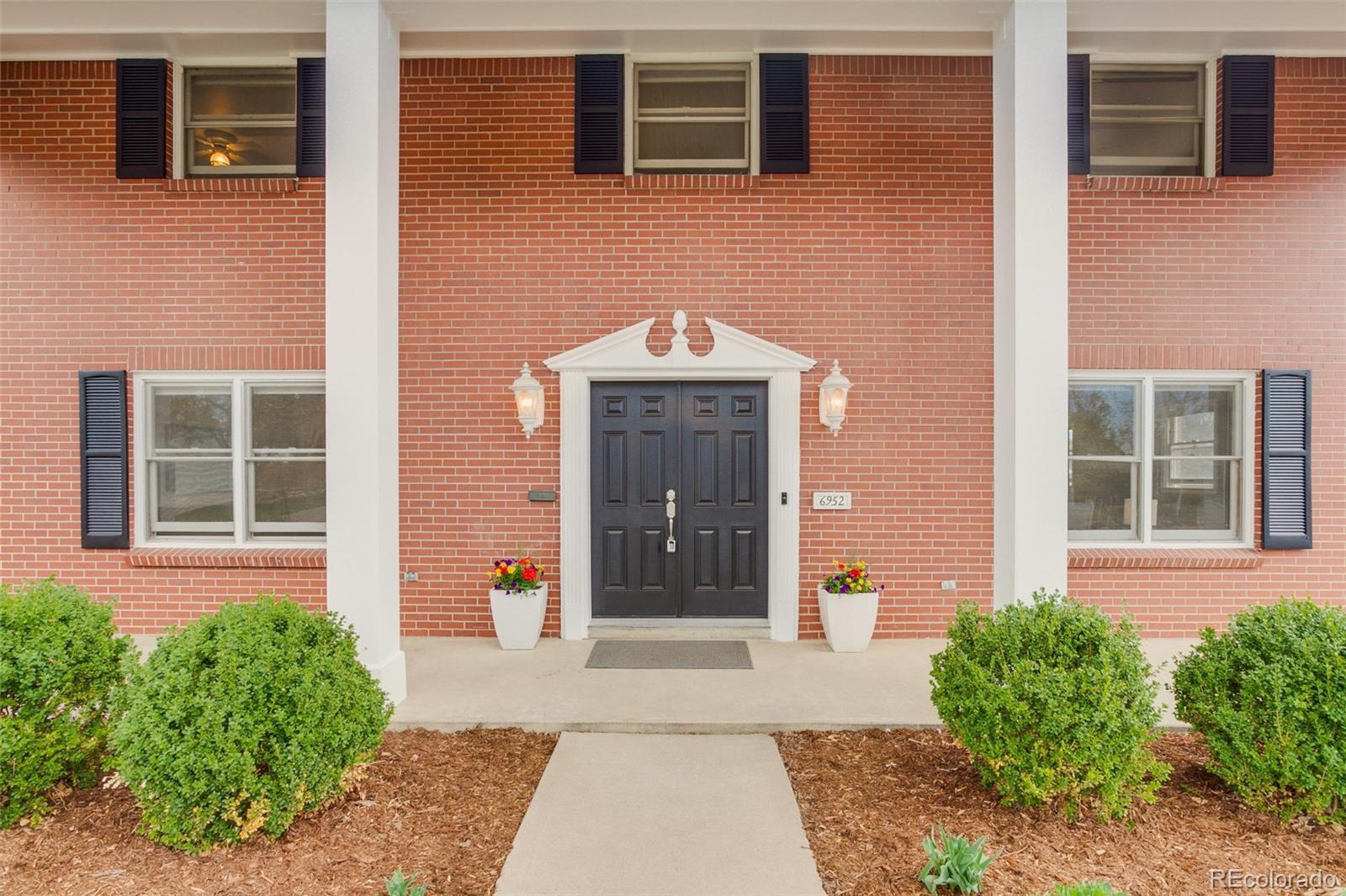6952 Dover Circle Arvada, CO 80004 - Photo 2 of 40