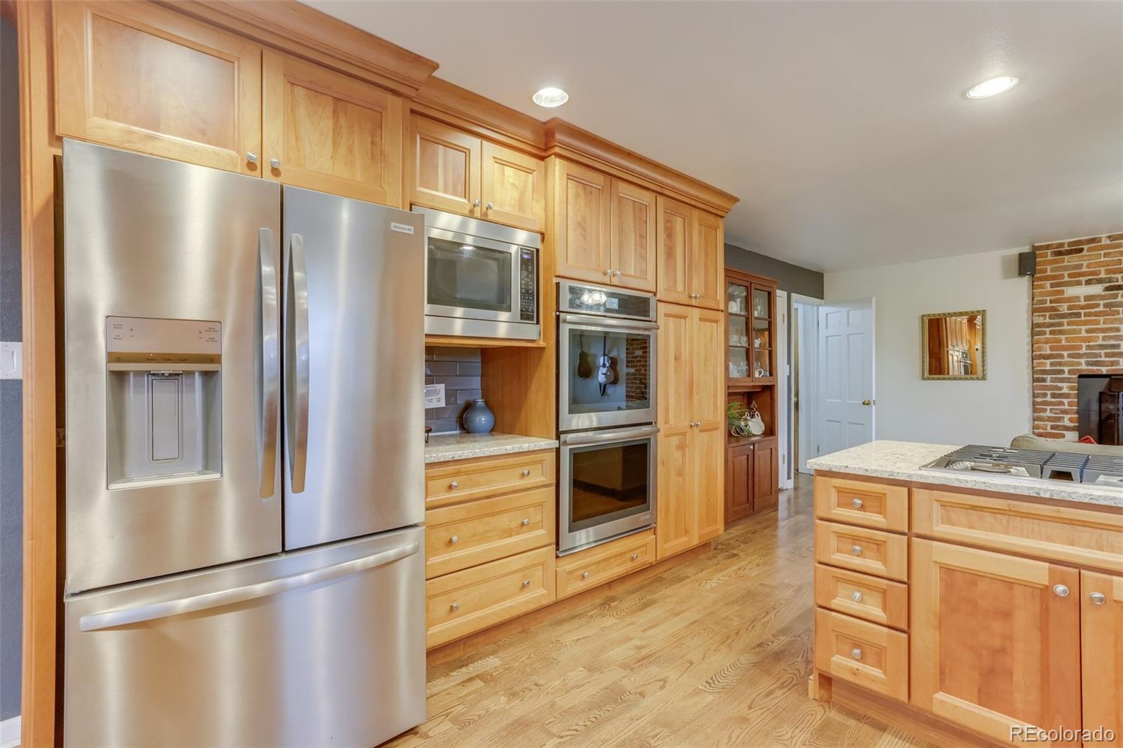 6952 Dover Circle Arvada, CO 80004 - Photo 10 of 40