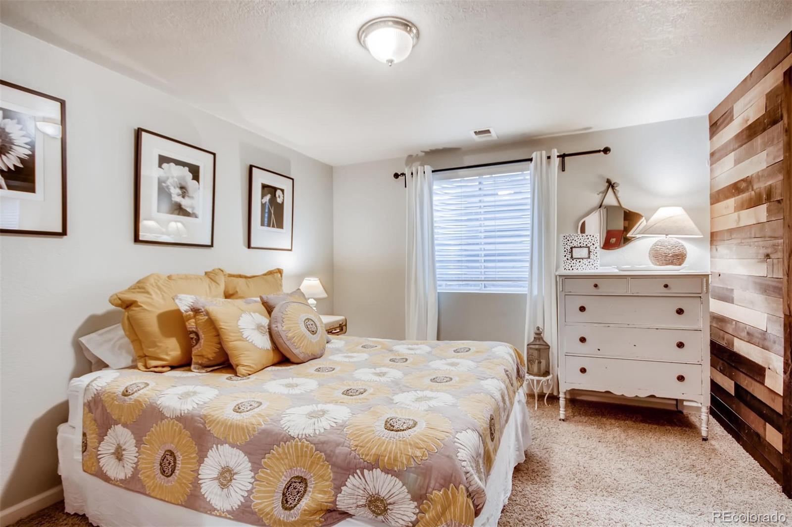 5403 Wangaratta Way Highlands Ranch, CO 80130 - Photo 18 of 26 Gallery Image 18