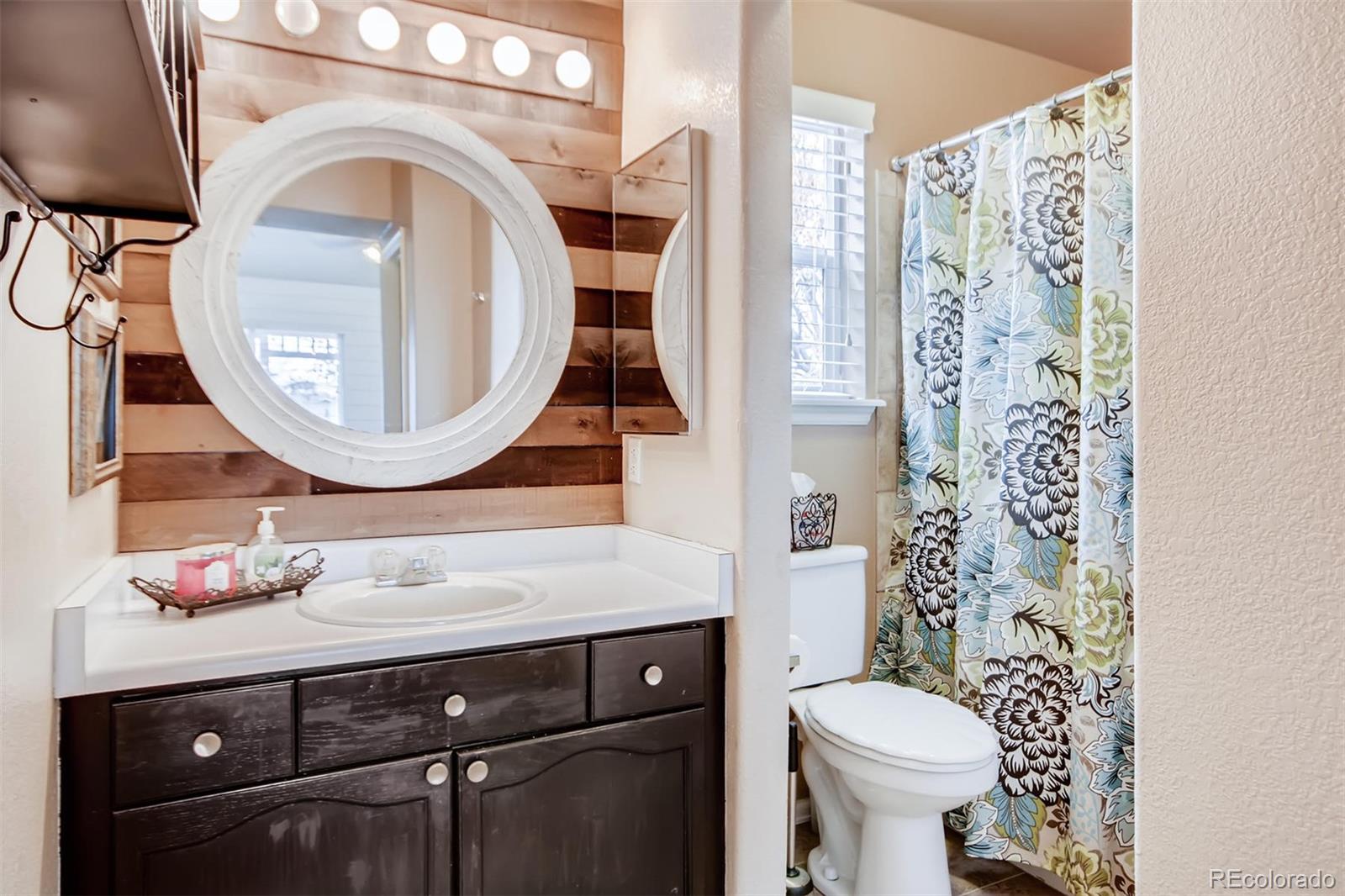 5403 Wangaratta Way Highlands Ranch, CO 80130 - Photo 9 of 26 Gallery Image 9