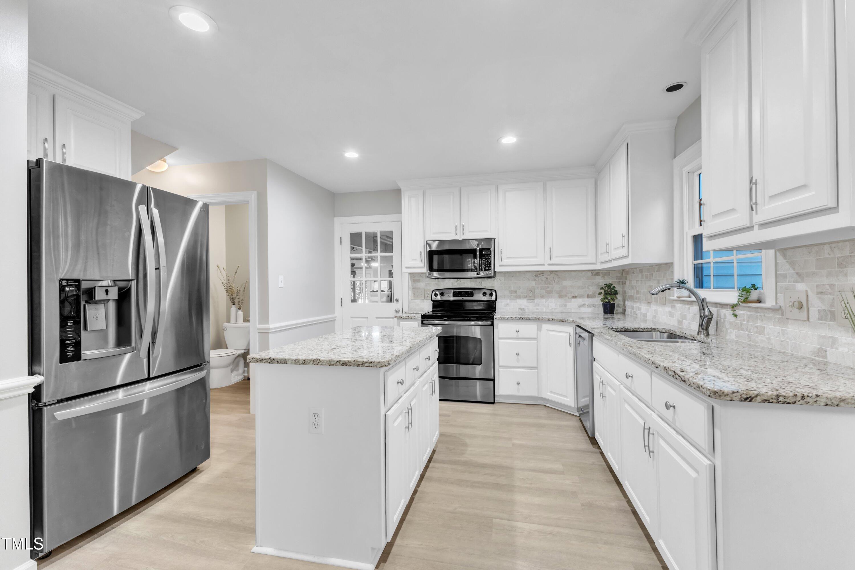 2125 Oakcrest Court Raleigh, NC 27612 - Photo 23 of 74 30-2125 Oakcrest-48