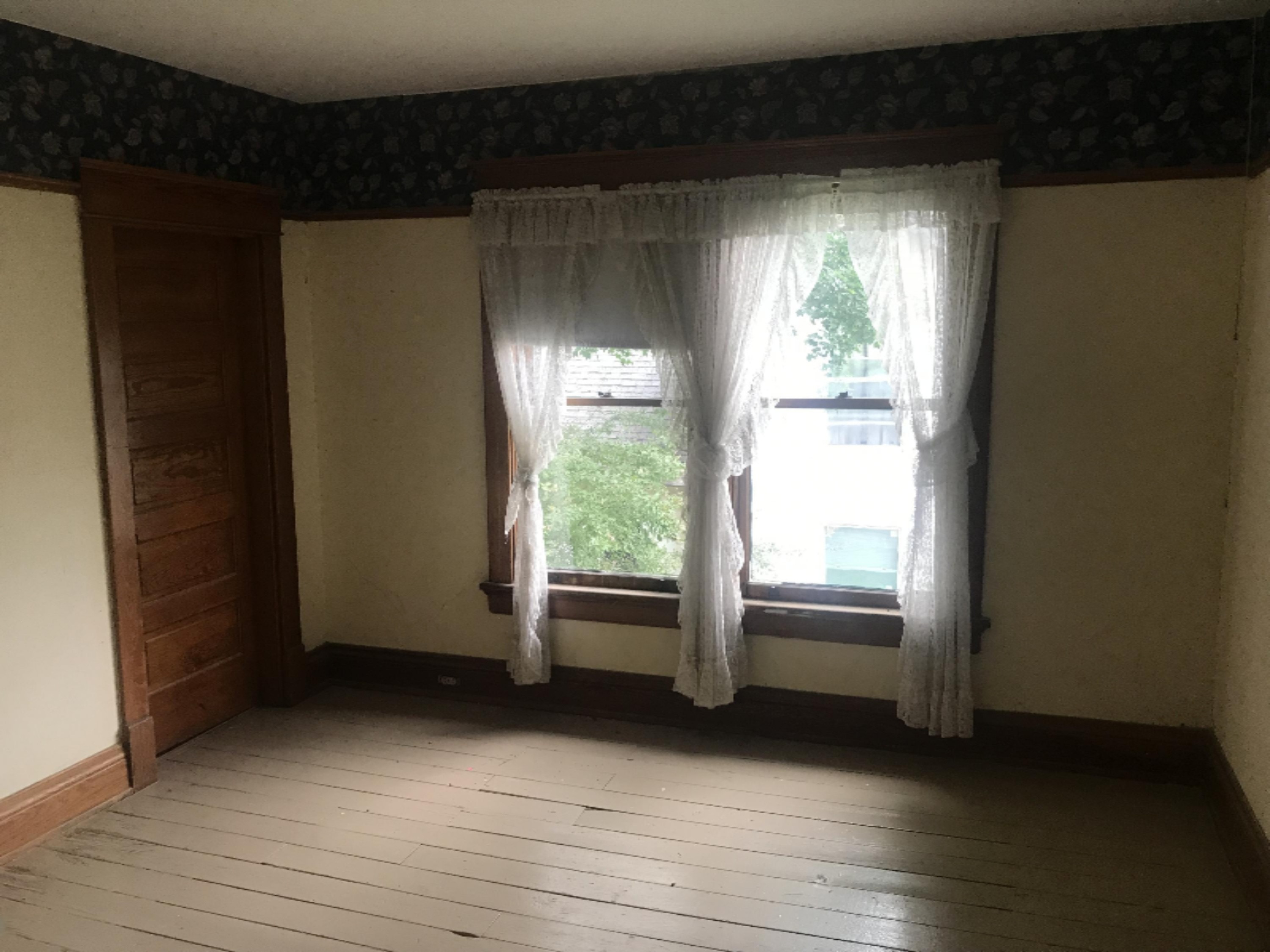 205 East Delaware Street Decatur, MI 49045 - Photo 11 of 23 IMG_2116