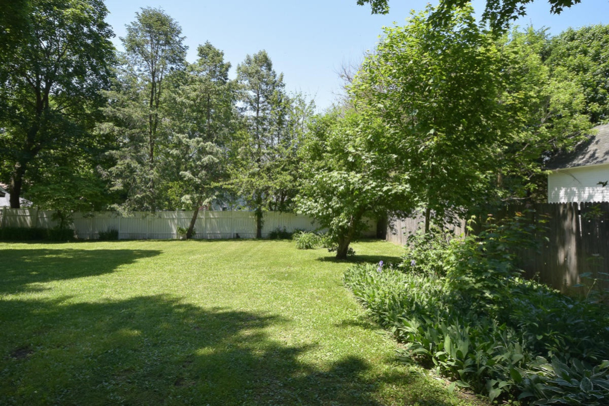 205 East Delaware Street Decatur, MI 49045 - Photo 20 of 23 205eDelaware_41