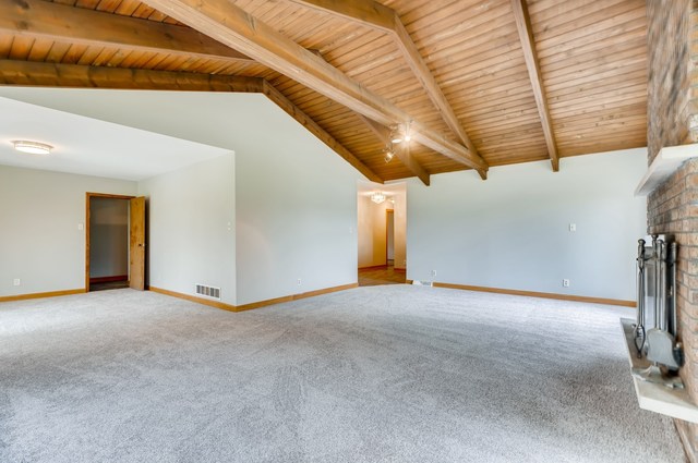 1331 West Maple Road New Lenox, IL 60451 - Photo 5 of 17 a view of empty room with windows