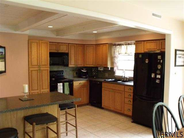 155 South Country Ridge Road Amsterdam, NY 12010 - Photo 4 of 17 Photo 4