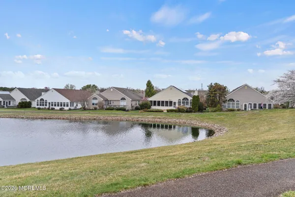 $999,000 | 62 Ivy Hill Road, Lakewood, NJ 08701