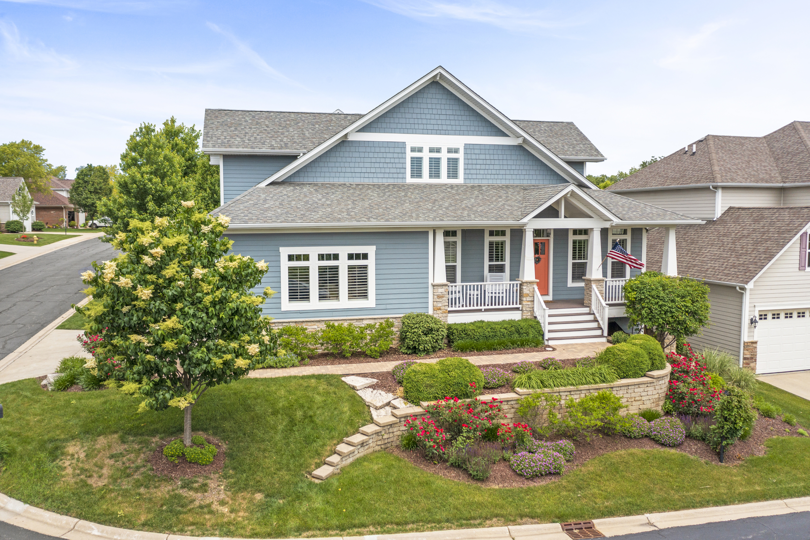 2035 Windham Circle Wheaton, IL 60187 - Photo 36 of 40 front view of a house with a yard