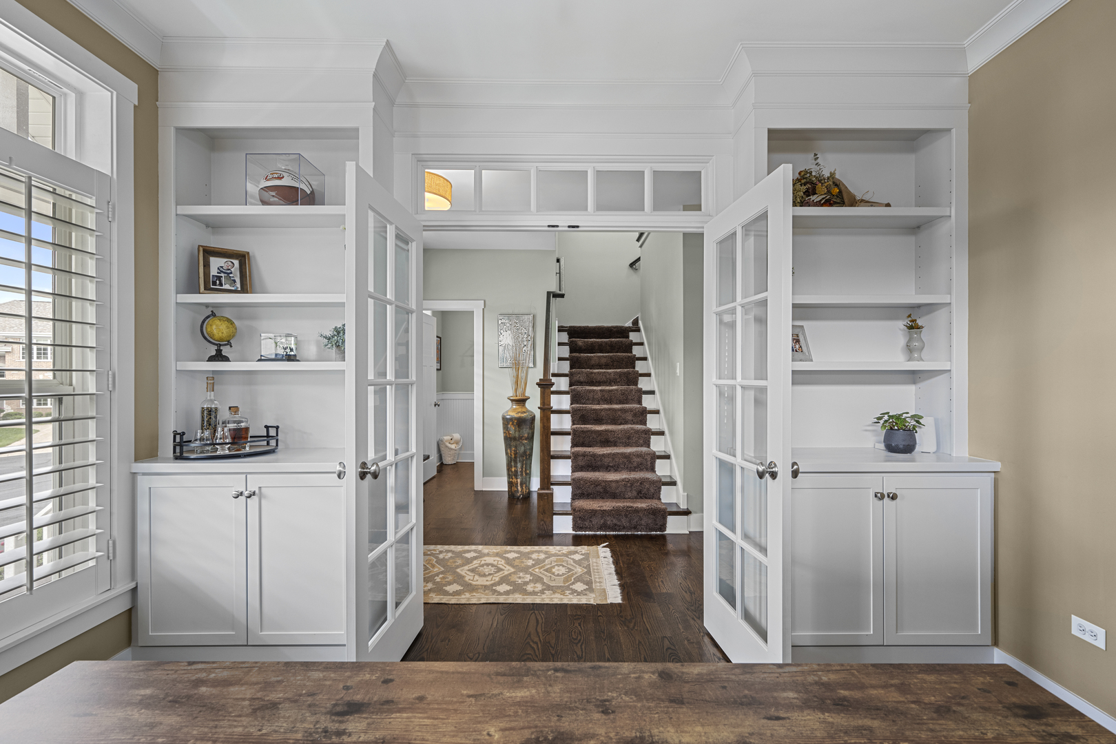 2035 Windham Circle Wheaton, IL 60187 - Photo 6 of 40 a view of livingroom with furniture and cabinet