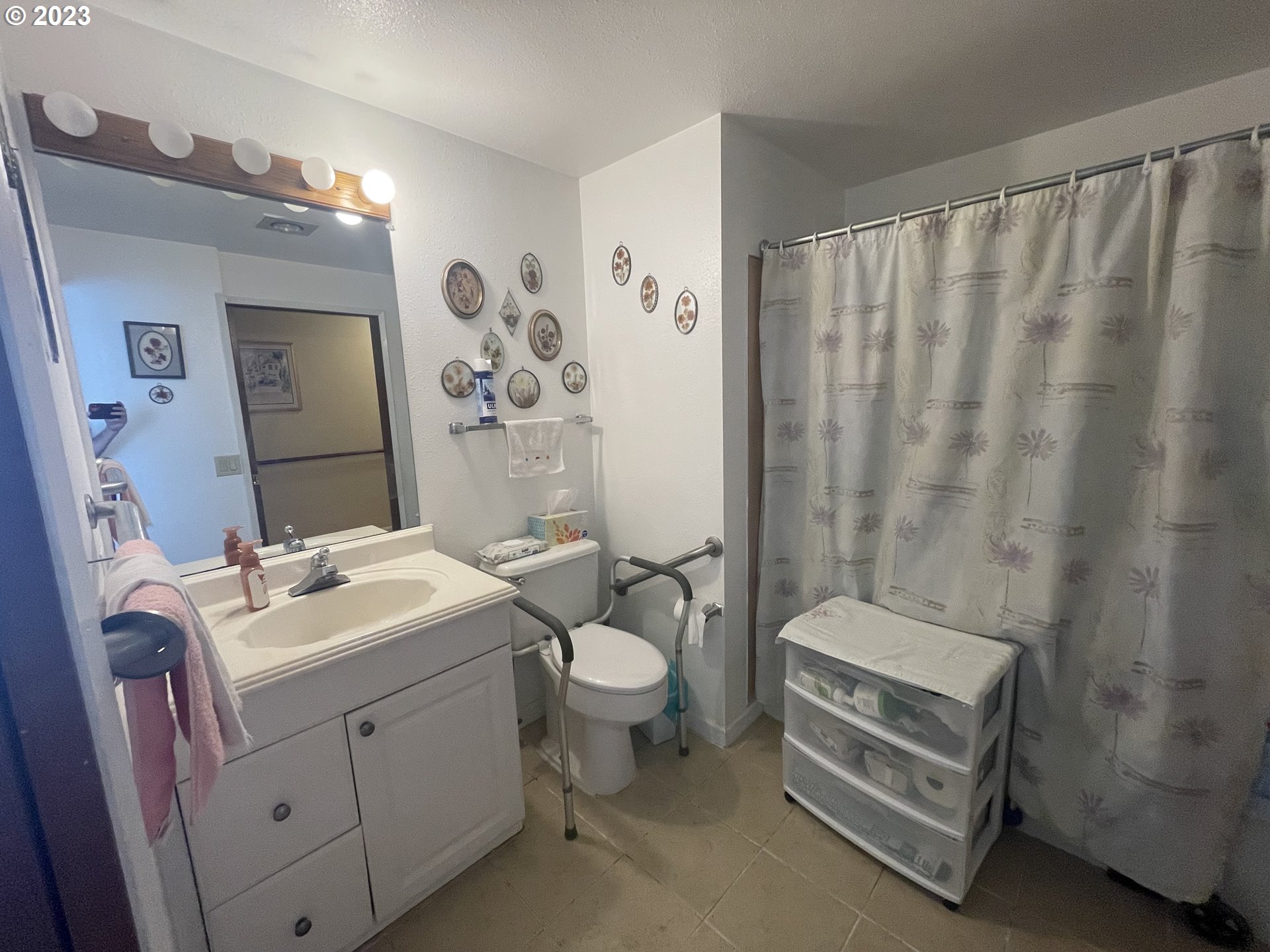 7765 Southwest Obrien Street Portland, OR 97223 - Photo 20 of 24 Gallery Image 20