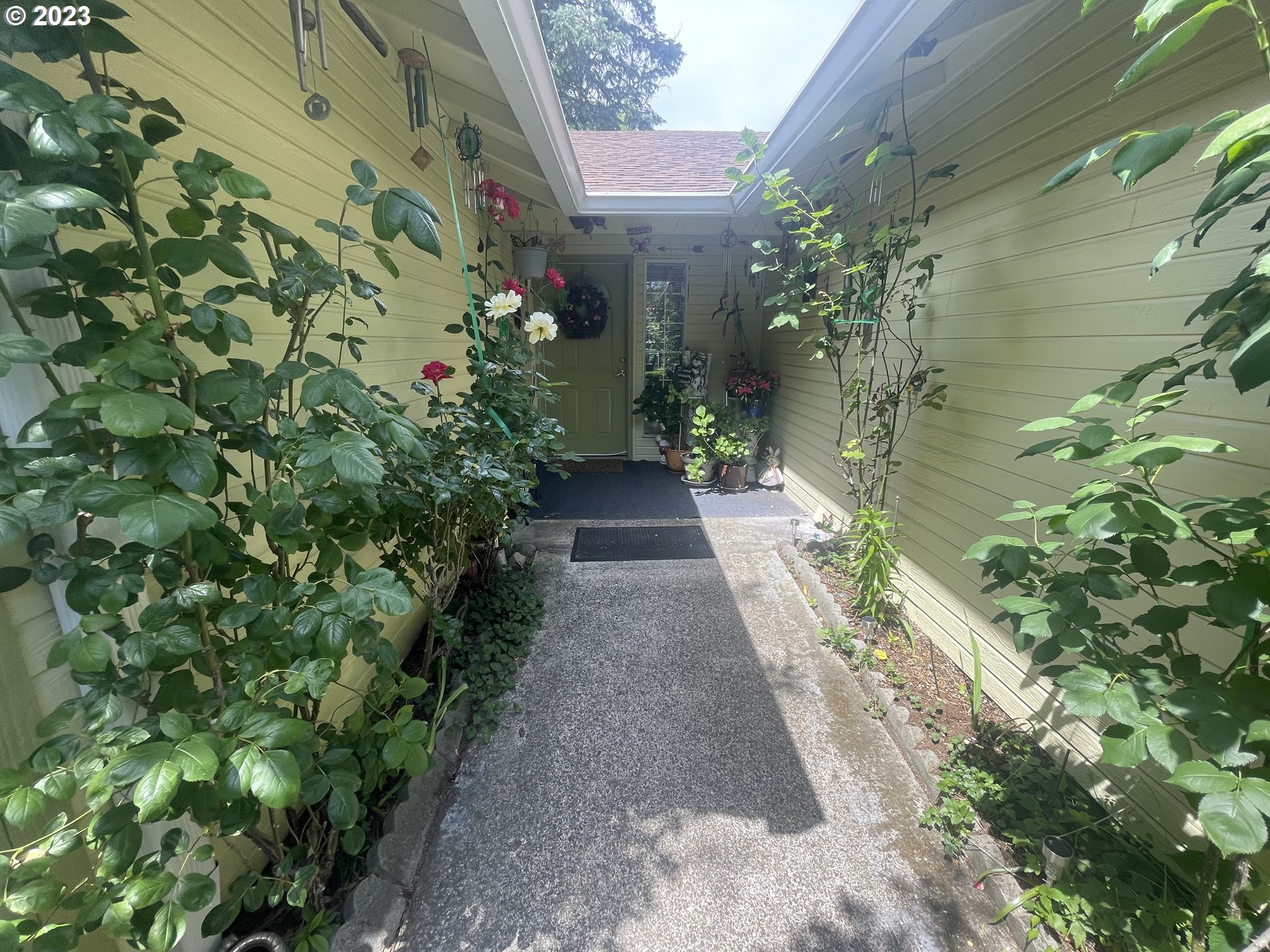 7765 Southwest Obrien Street Portland, OR 97223 - Photo 4 of 24 Gallery Image 4