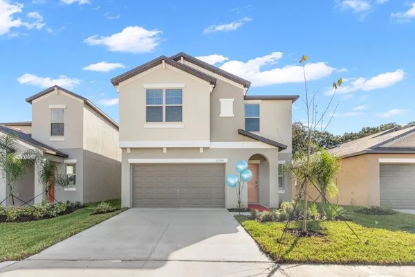 $2,500 | 5245 White Chicory Drive, Apollo Beach, FL 33572