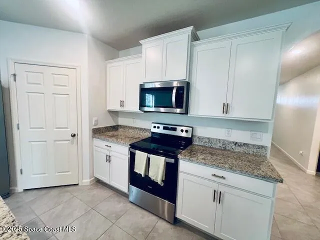 $2,200 | 915 Remington Green Drive Southeast, Palm Bay, FL 32909