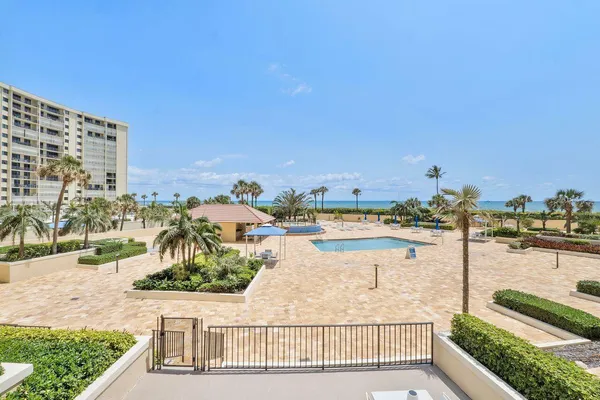a view of a tennis court