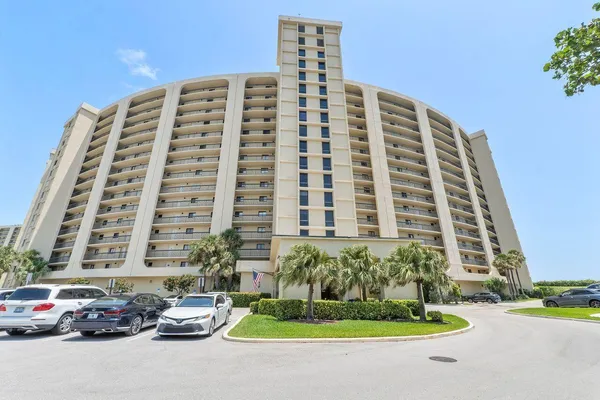 $4,000 | 100 Ocean Trail Way, Unit 207, Jupiter, FL 33477