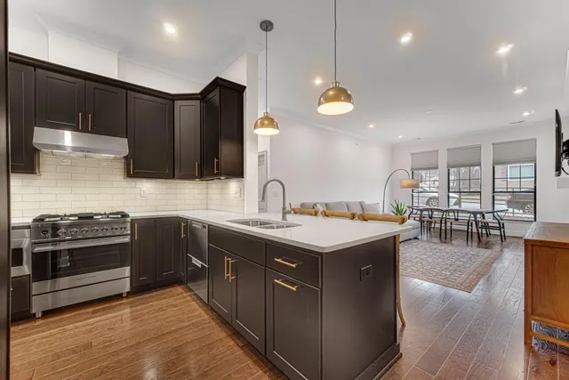 $399,900 | 207 Academy Street, Unit 104, Valparaiso, IN 46385