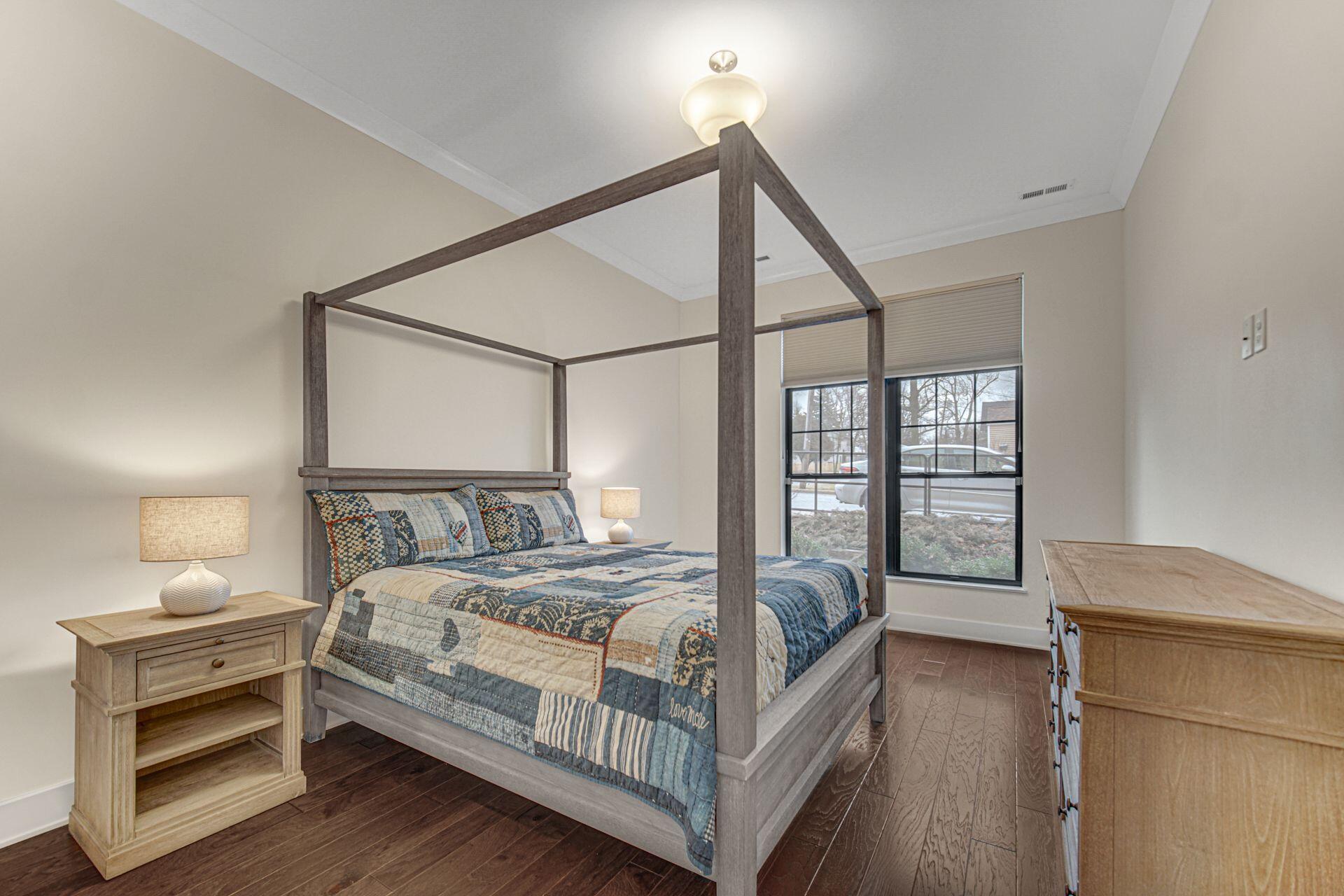 207 Academy Street, Unit 104 Valparaiso, IN 46385 - Photo 18 of 26 1920x1280